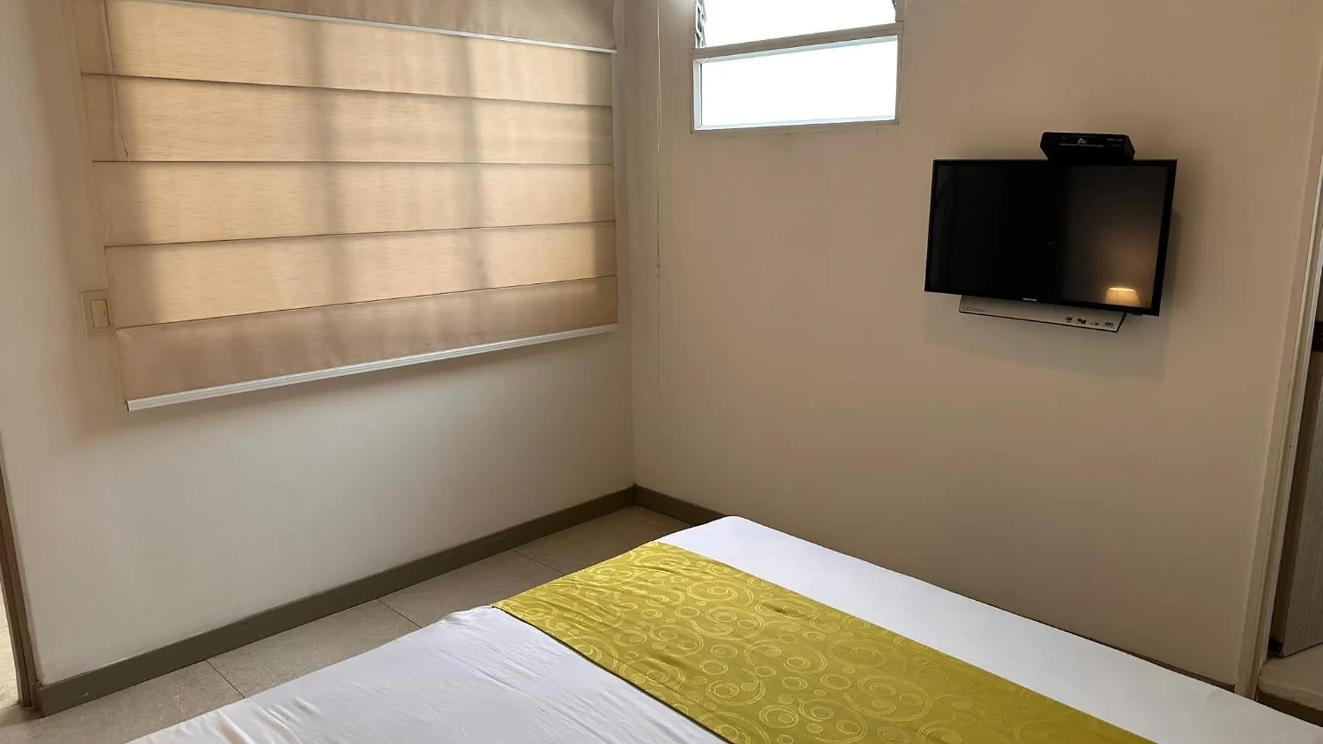 Apartment Amoblados Medellin Estadio